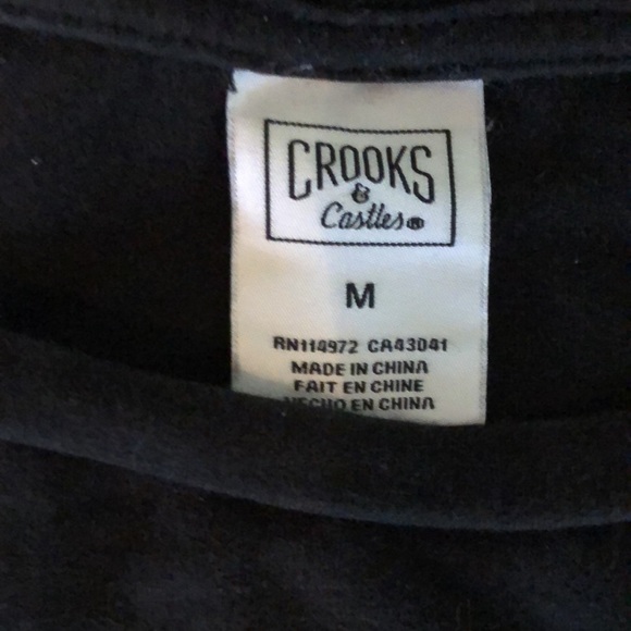 Crooks and Castle long sleeve mid drift shirt. Baggy fit - Picture 2 of 2